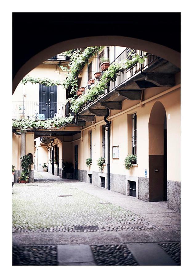 Апартаменты Taking A Walk In The Beating Heart Of Navigli Милан Экстерьер фото